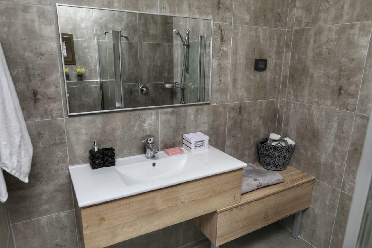 Romsuites - Сozy & Stylish, Center Baha'I Gardens And Colony Haifa Bagian luar foto